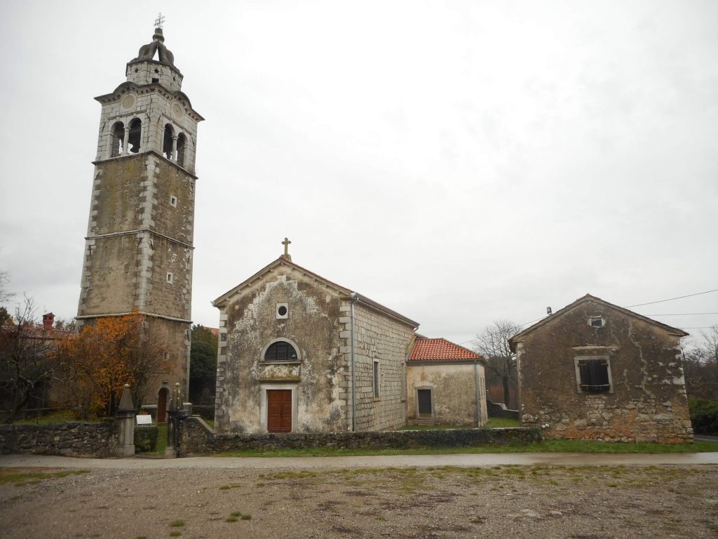 Volčji Grad – brez graščine in brez volkov